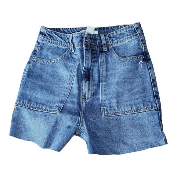 Forever 21 Shorts Women‎ Sz 26 High Waist Blue Denim Cut Off Fringed - Picture 1 of 9